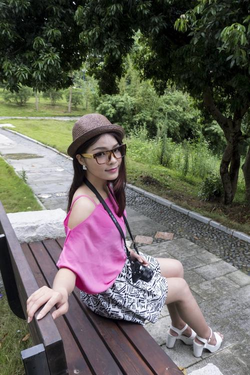 免费草逼应用注册界面